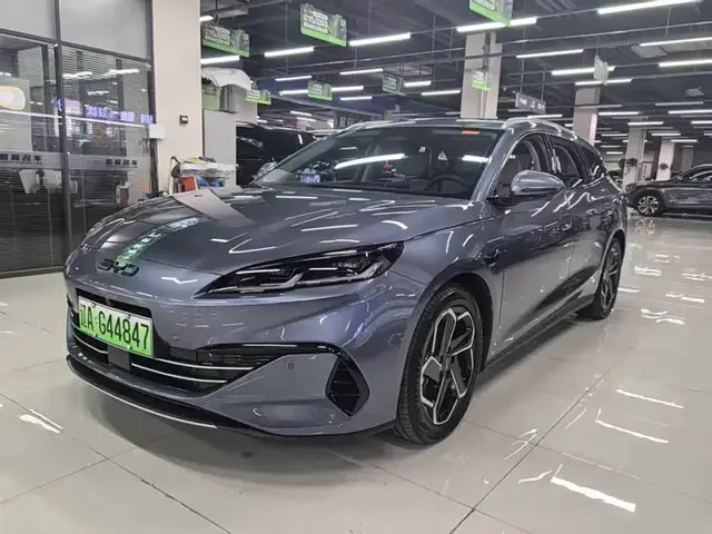 BYD SEAL 06 2025