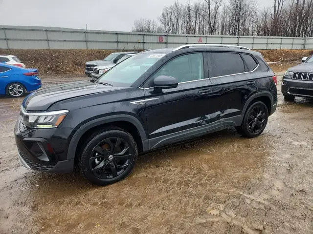 VOLKSWAGEN TAOS SE 2022