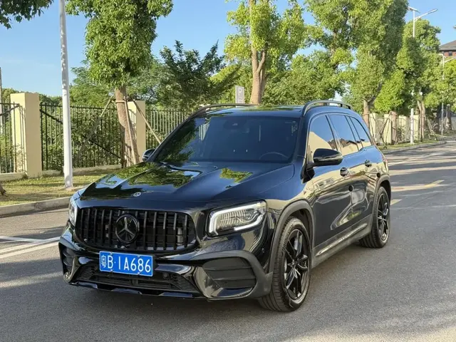 MERCEDES-BENZ GLB 2022