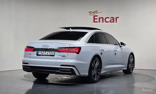 AUDI A6 2022