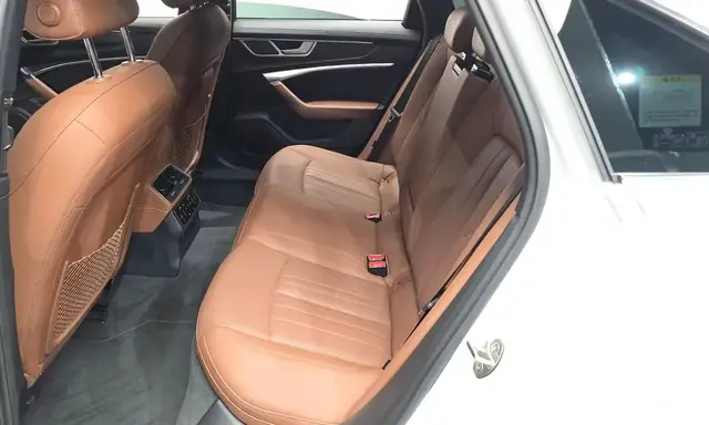 AUDI A6 2022