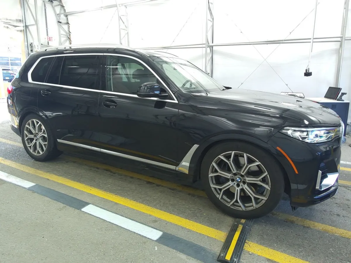 BMW X7 2022
