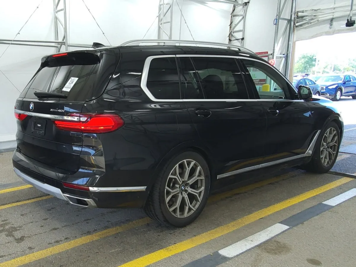 BMW X7 2022