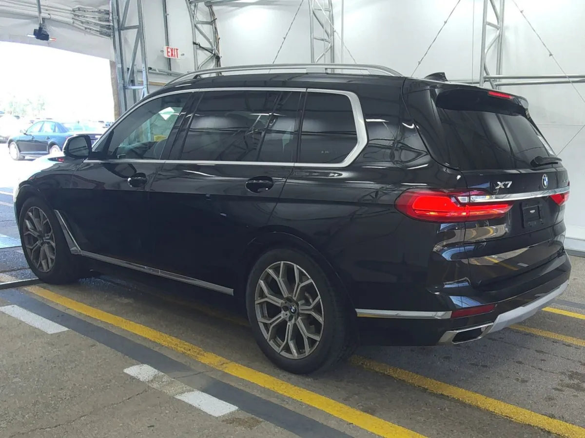 BMW X7 2022