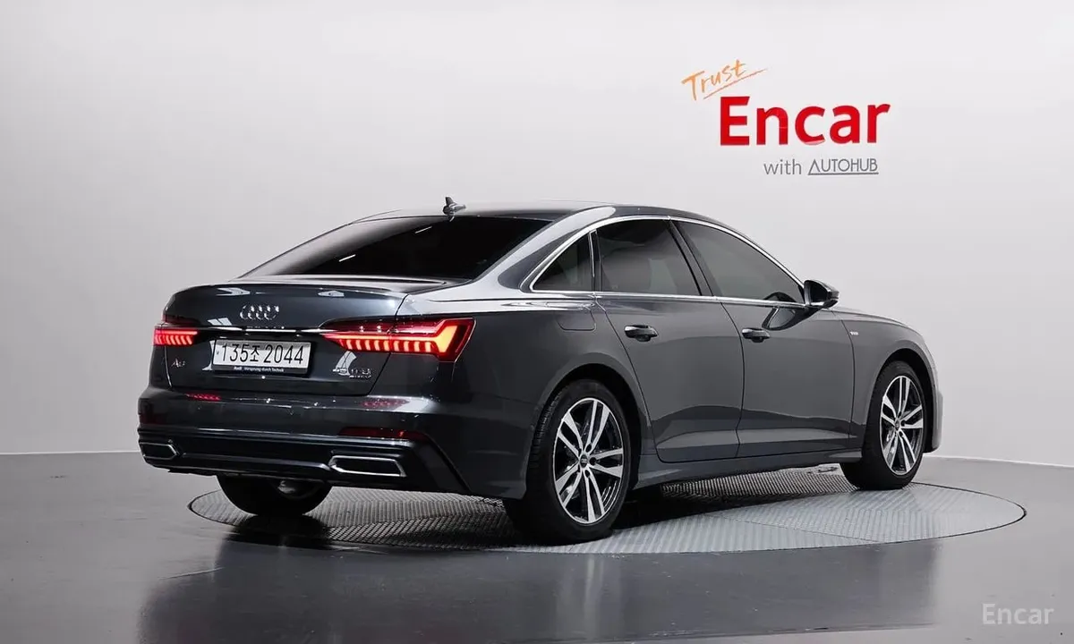 AUDI A6 2022
