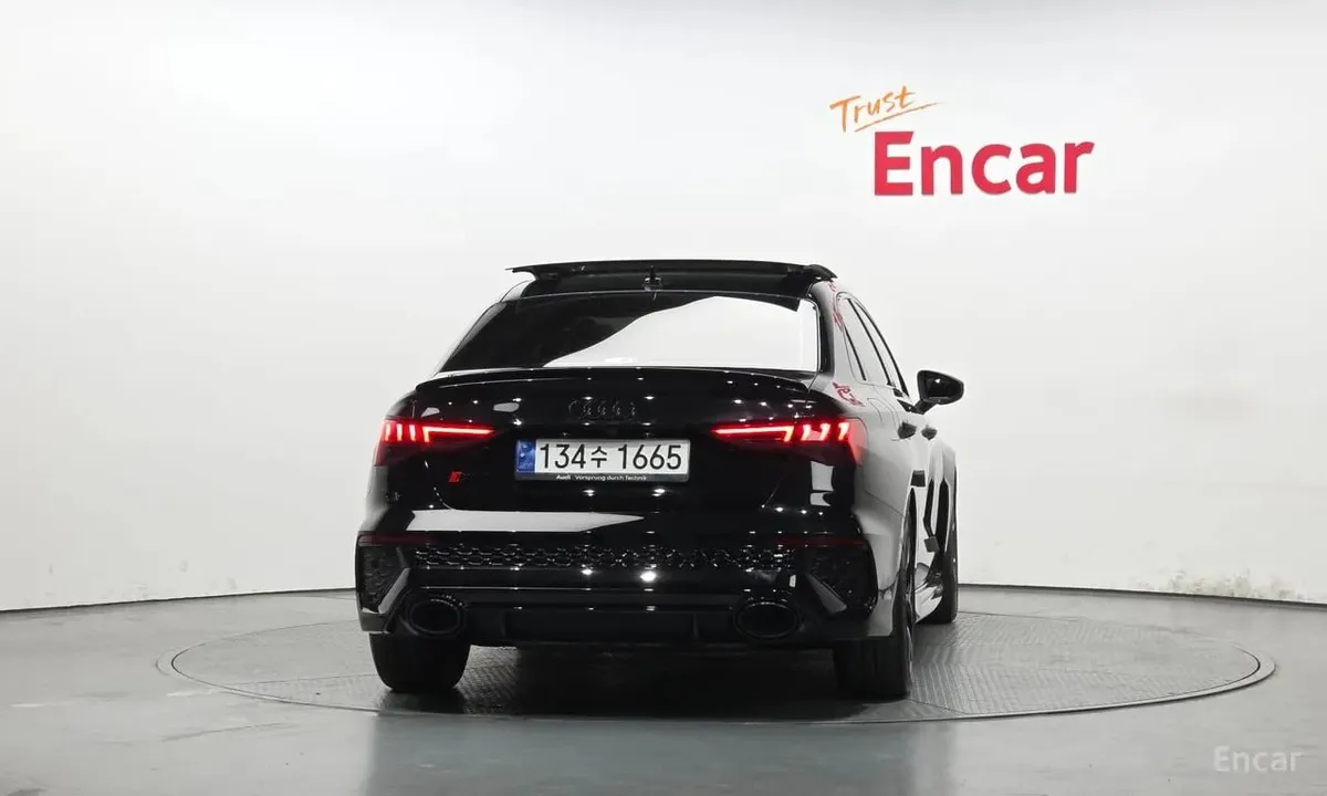 AUDI RS3 2023
