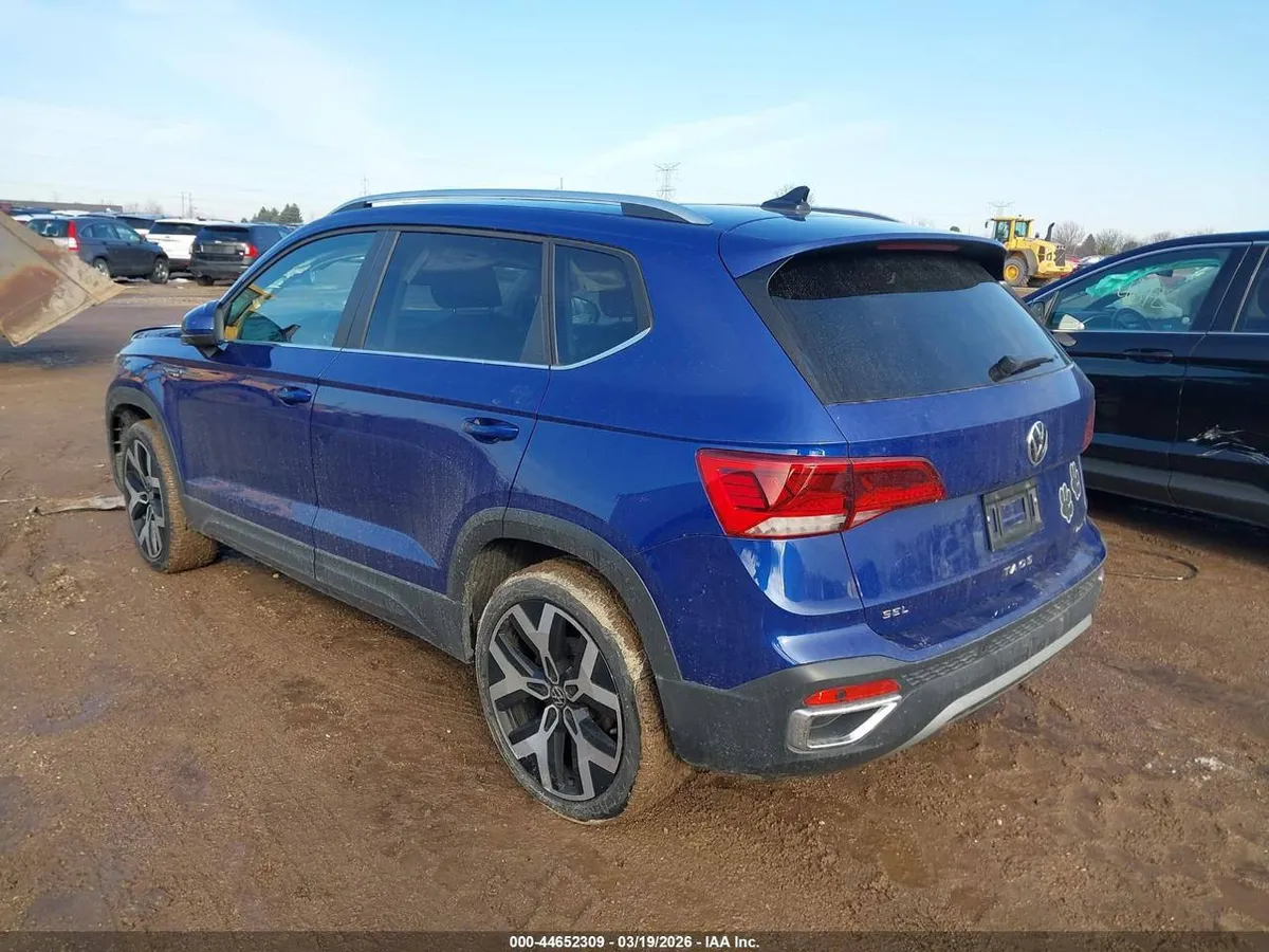 VOLKSWAGEN TAOS SEL 2022