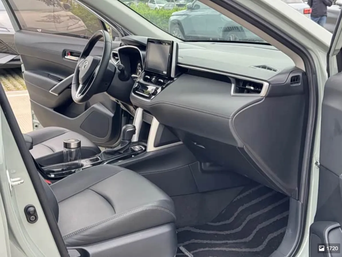 TOYOTA COROLLA CROSS 2022