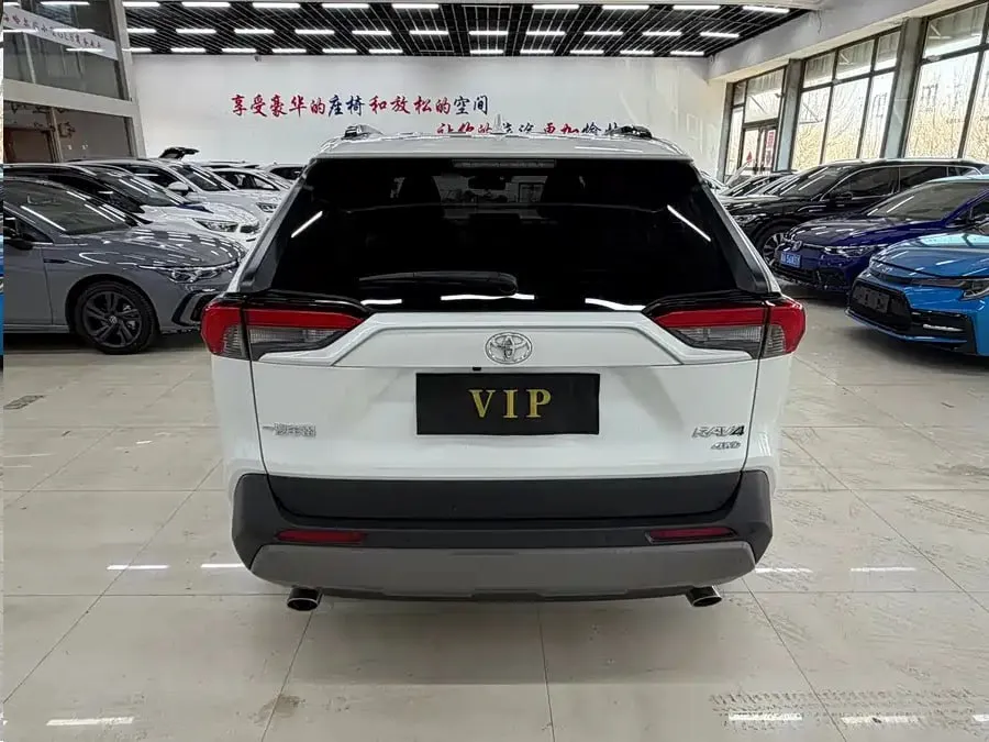 TOYOTA RAV4 2022