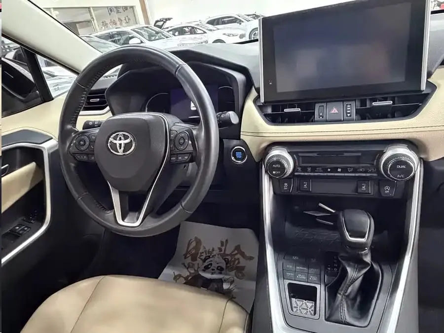 TOYOTA RAV4 2022