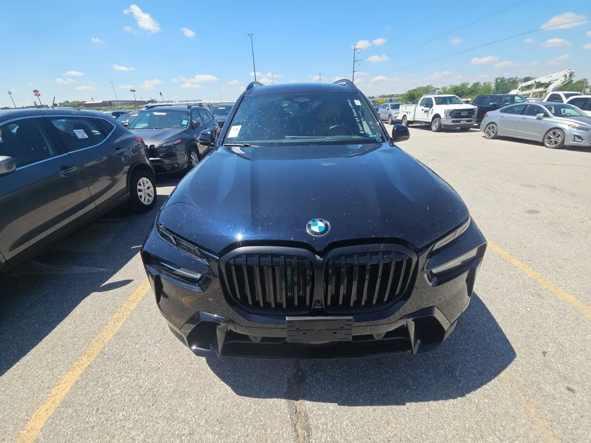 BMW X7 M SPORT LINE 2023