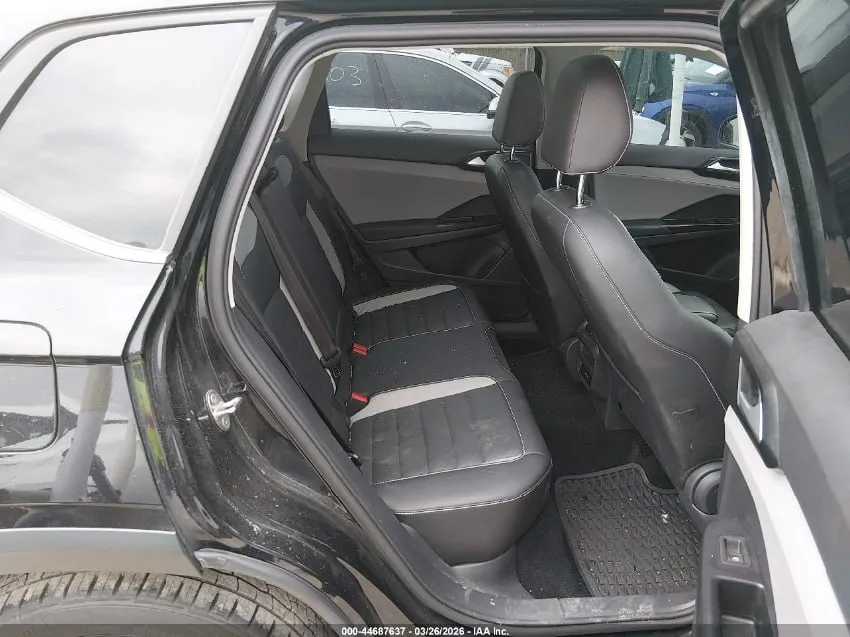 VOLKSWAGEN TAOS 2022