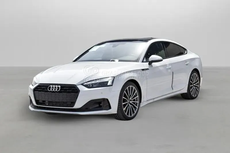 AUDI A4 2023
