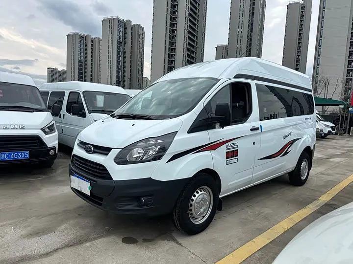 FORD TOURNEO 2022
