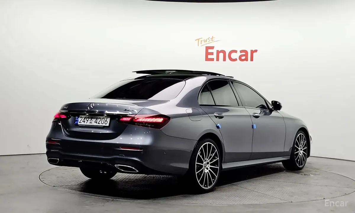 MERCEDES-BENZ C-CLASS 2023