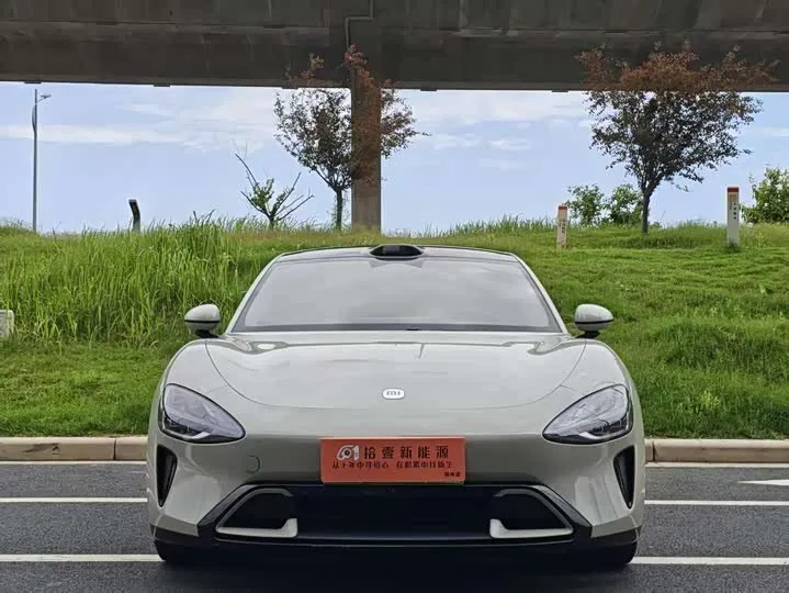 XIAOMI SU7 2024