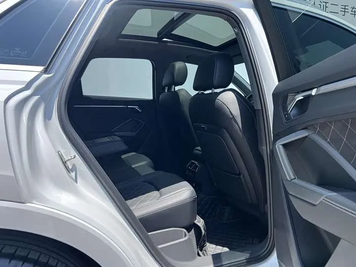 AUDI Q3 2026