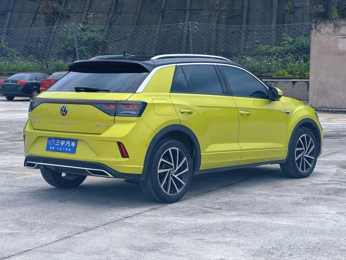 VOLKSWAGEN T-ROC 2023