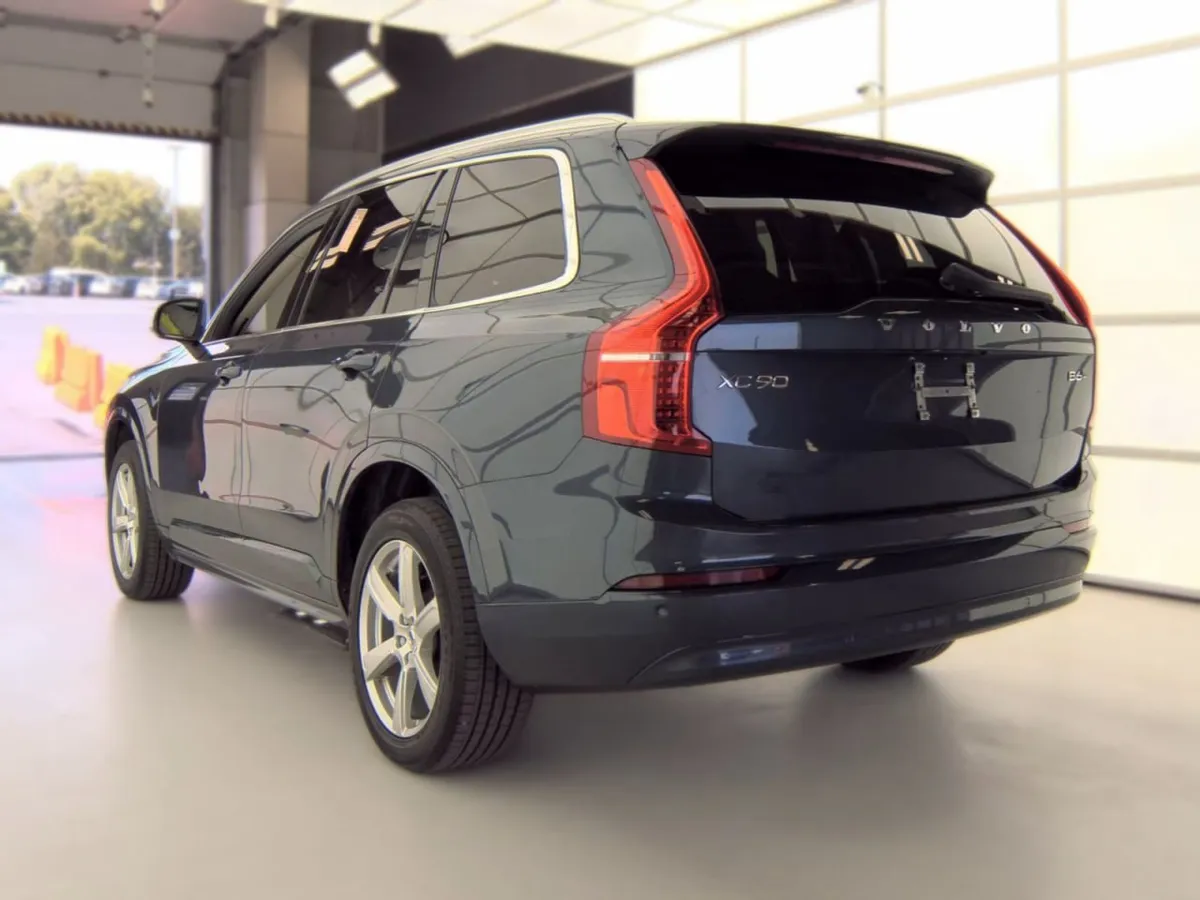 VOLVO XC90 2022