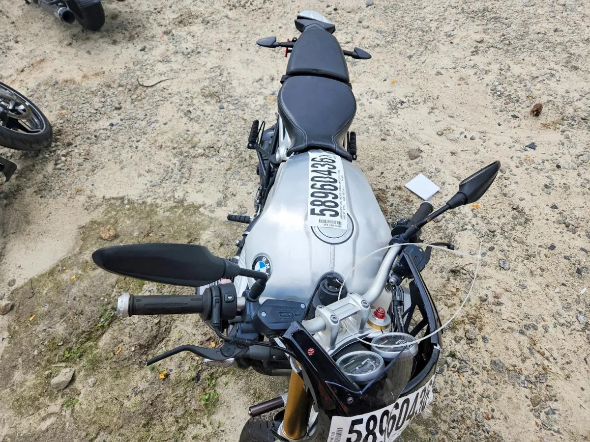 BMW R NINE T 2018