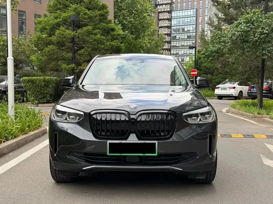 BMW IX3 2020