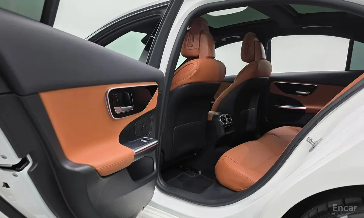 MERCEDES-BENZ C-CLASS 2023