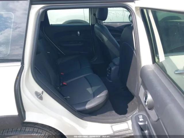 MINI CLUBMAN 2017