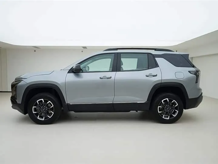 CHEVROLET EQUINOX PLUS 2024