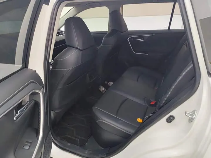 TOYOTA RAV4 2023