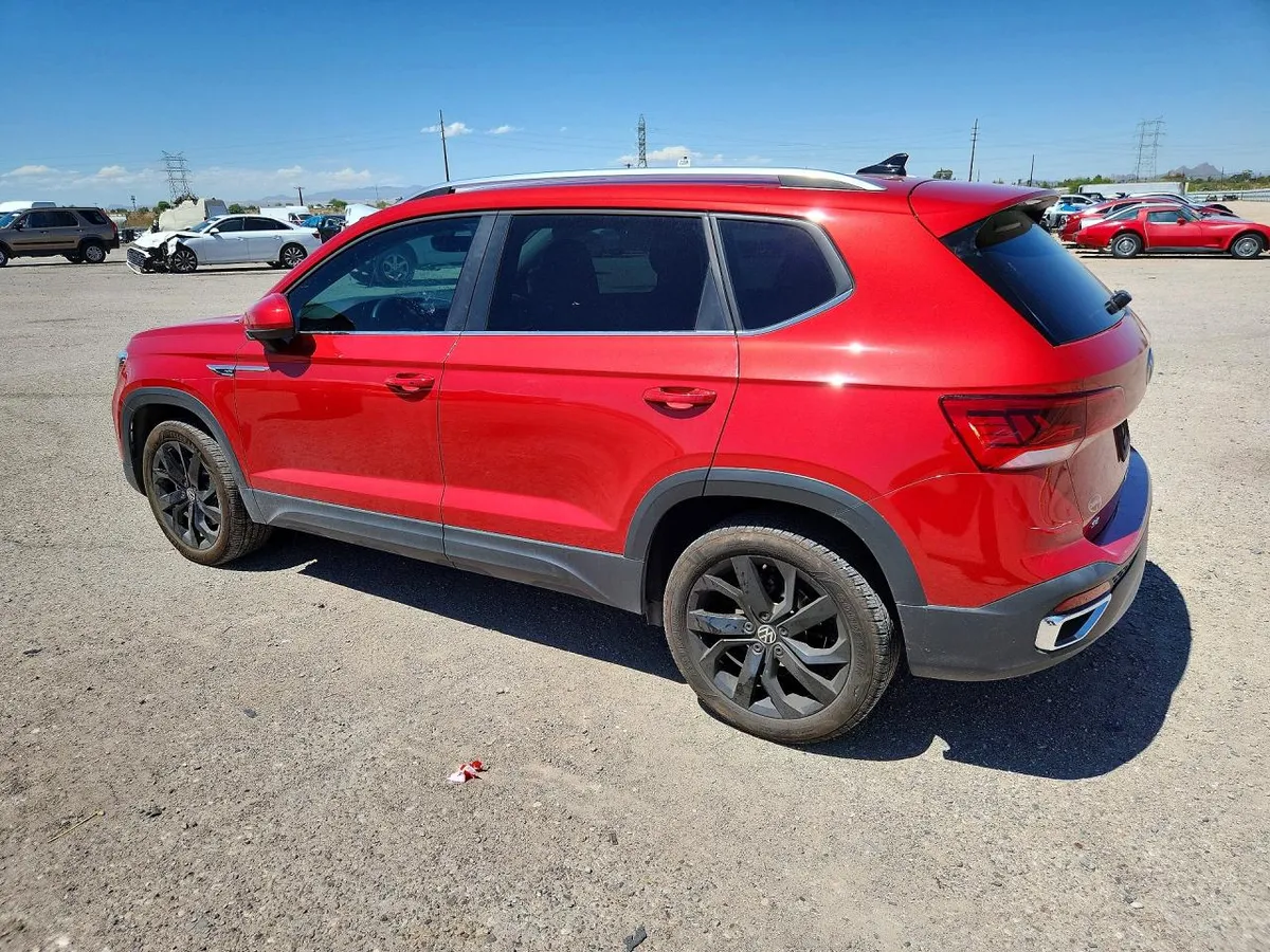 VOLKSWAGEN TAOS SE 2024