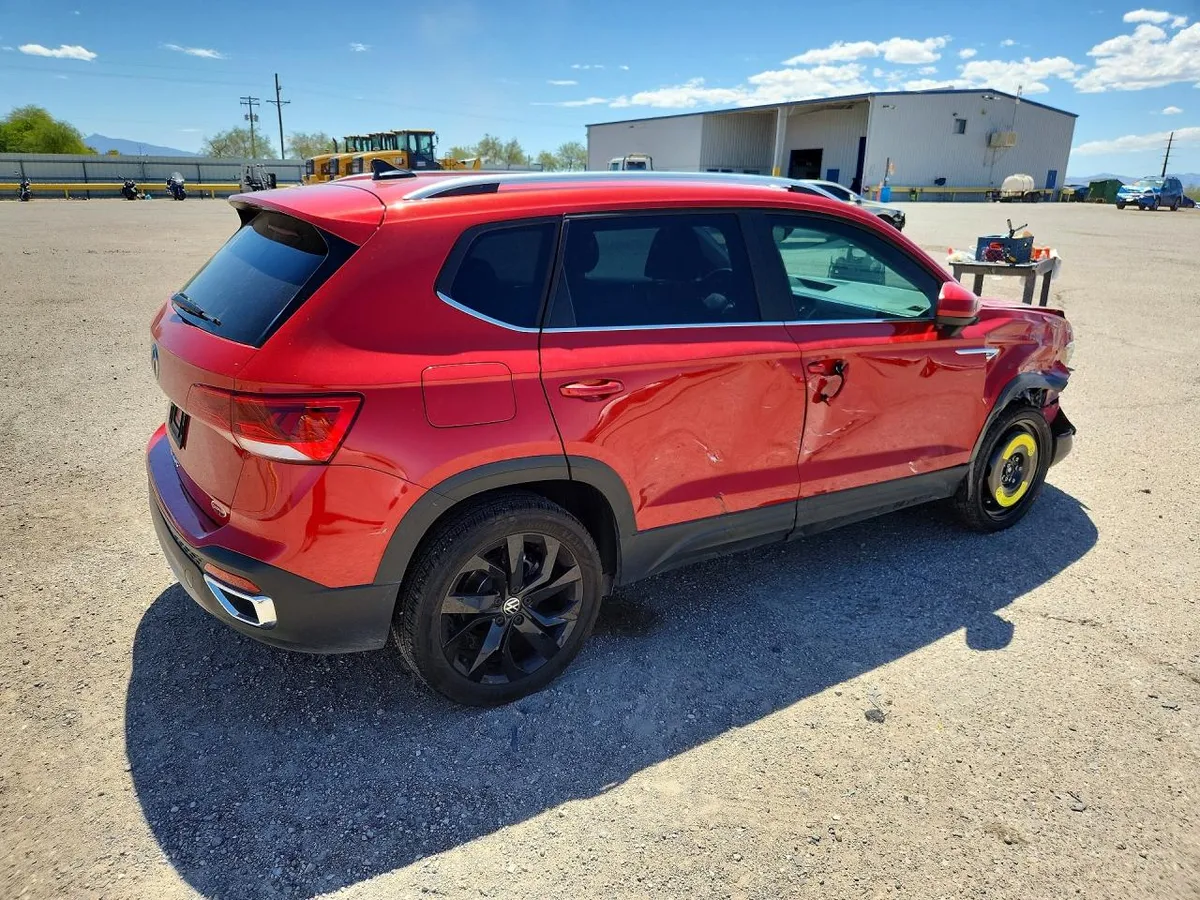 VOLKSWAGEN TAOS SE 2024