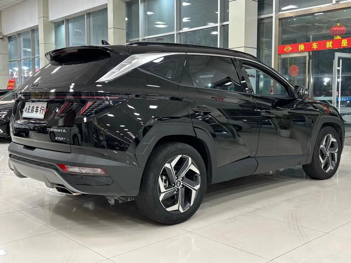 HYUNDAI TUCSON LUX PREMIUM EDITION 2022