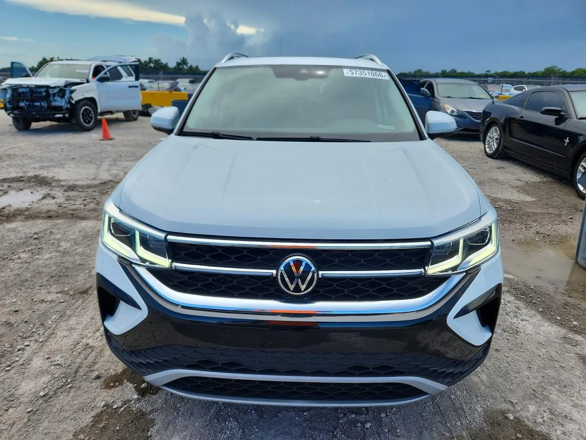 VOLKSWAGEN TAOS SEL 2022