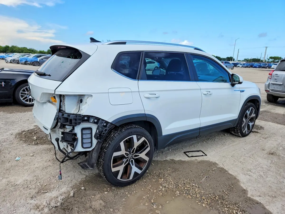 VOLKSWAGEN TAOS SEL 2022