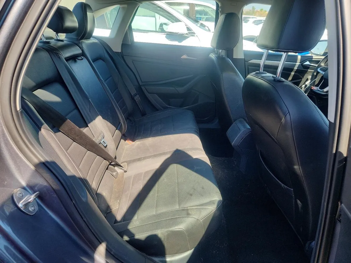 VOLKSWAGEN JETTA 2022