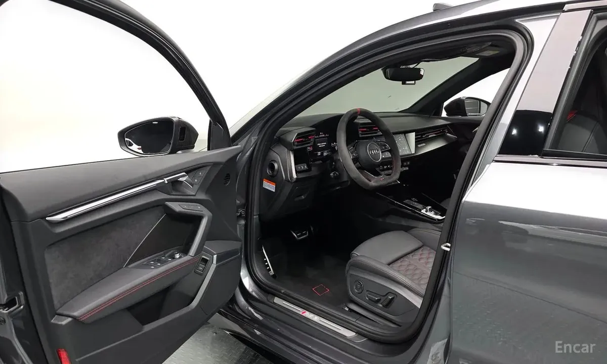AUDI RS3 2023