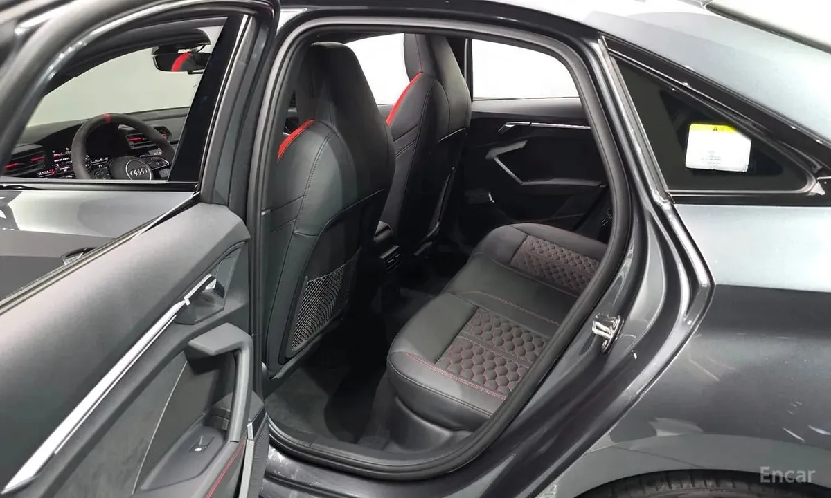 AUDI RS3 2023