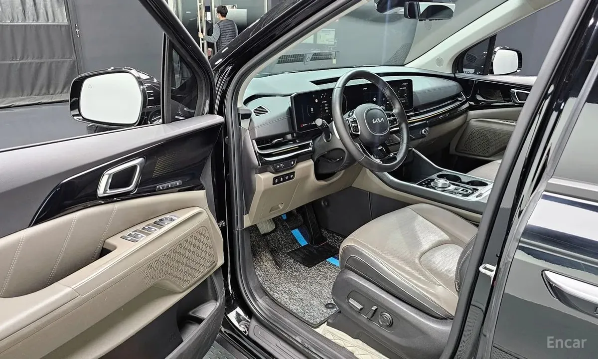 KIA CARNIVAL 2023