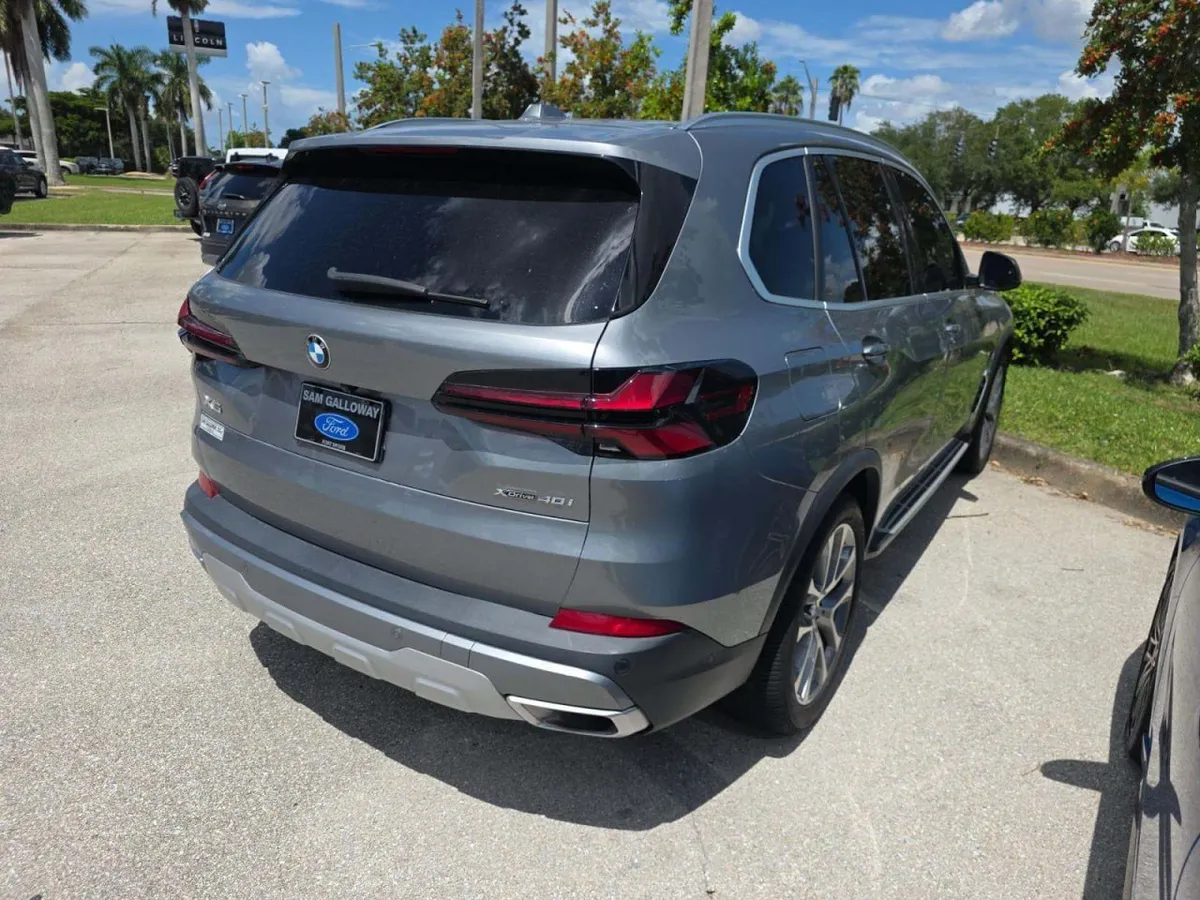 BMW X5 2024