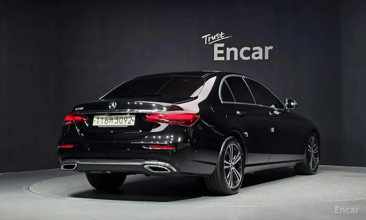 MERCEDES-BENZ E-CLASS 2022