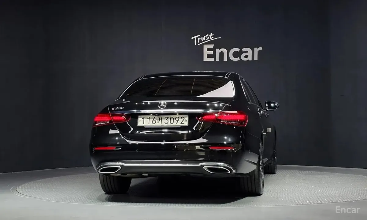 MERCEDES-BENZ E-CLASS 2022