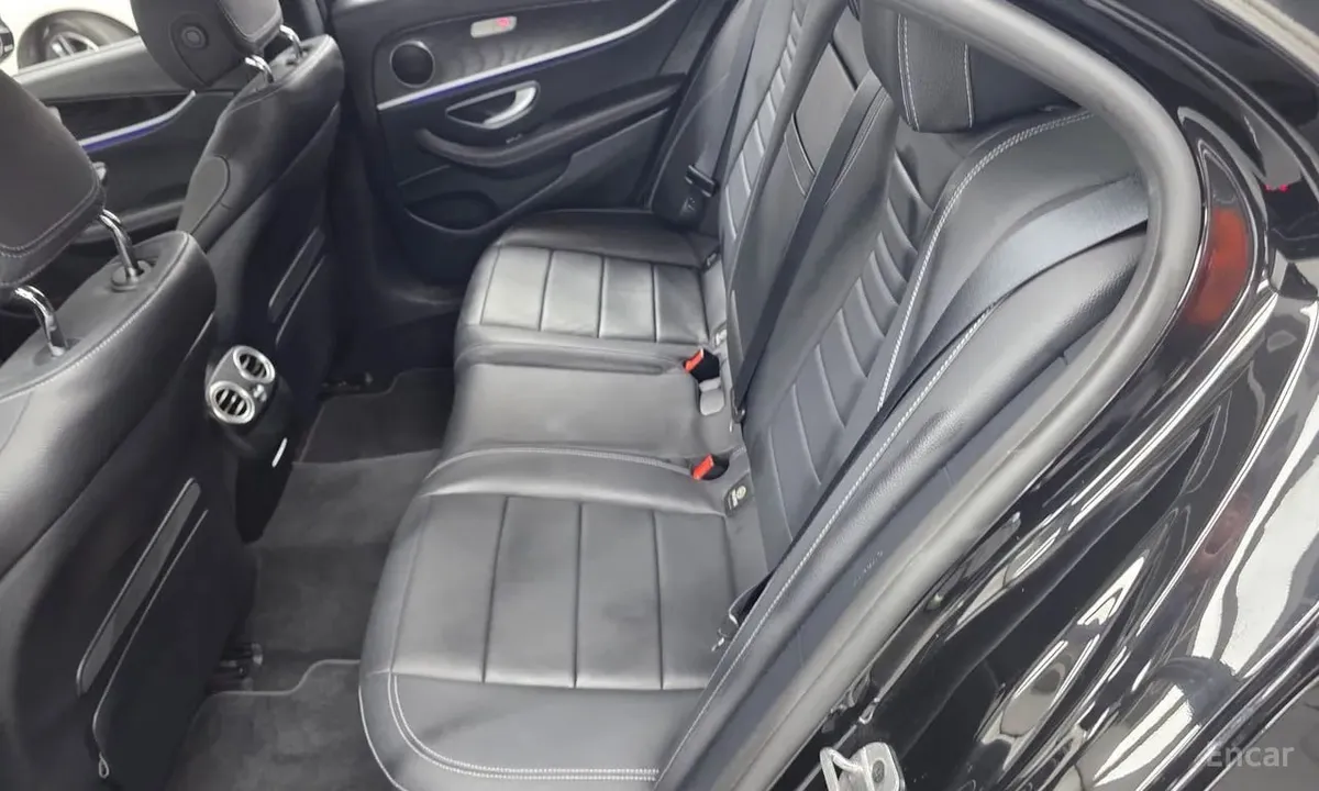 MERCEDES-BENZ E-CLASS 2022