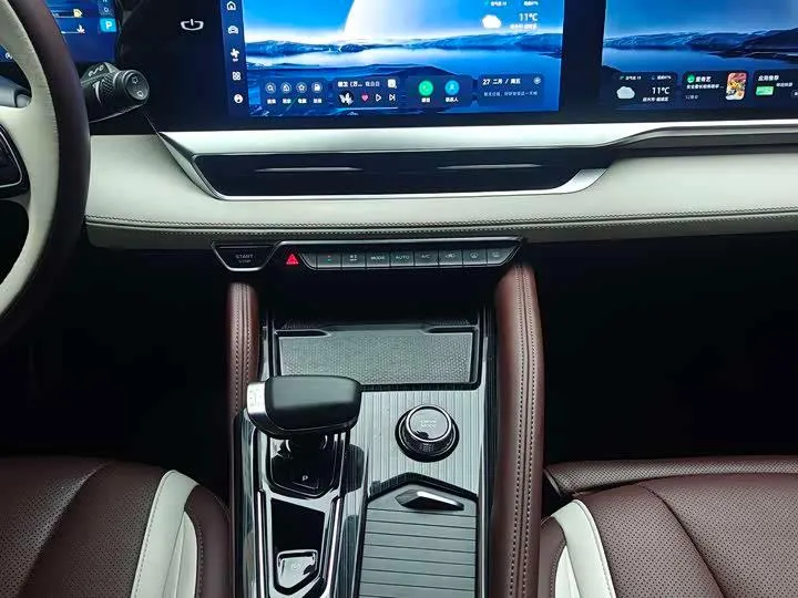 GEELY MONJARO 2022