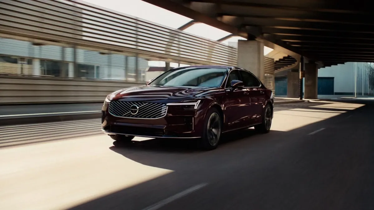 VOLVO S90 2026