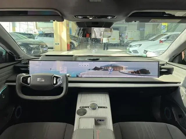 GEELY GALAXY E8 2024