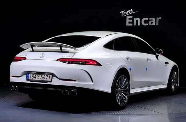 MERCEDES-BENZ AMG GT 2021