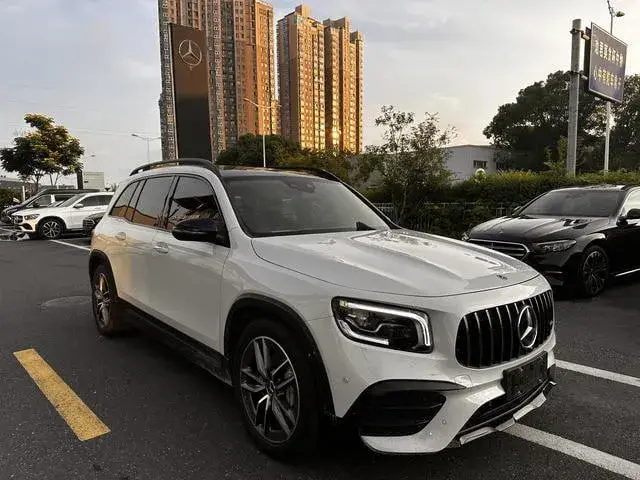 MERCEDES-BENZ GLB 35 ///AMG 2021