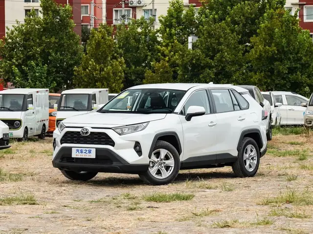 TOYOTA RAV4 2025