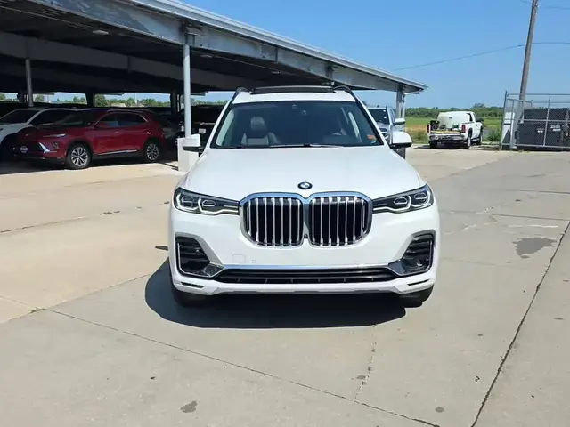 BMW X7 2021