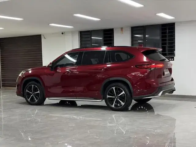 TOYOTA CROWN KLUGER 2021